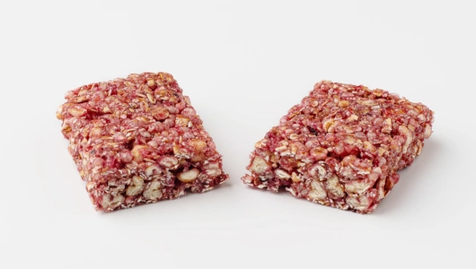 Батончик-мюсли с клубникой Батончик-мюсли с клубникой