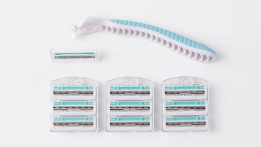 Женская бритва TopBeauty Paris:1 Бритва + 10 сменных кассет