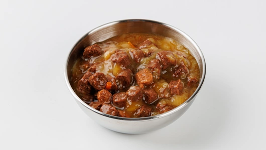 Корм влажный для кошек "Рагу с телятиной и овощами" в соусе, 85 гр Корм влажный для кошек "Рагу с телятиной и овощами" в соусе, 85 гр