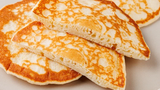 Оладьи на кефире, кафе рег