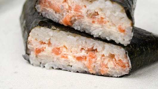 Онигири "Филадельфия" Онигири "Филадельфия"