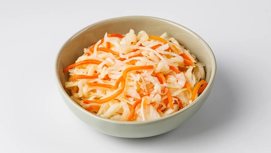 Капуста квашеная с морковью и хреном Капуста квашеная с морковью и хреном