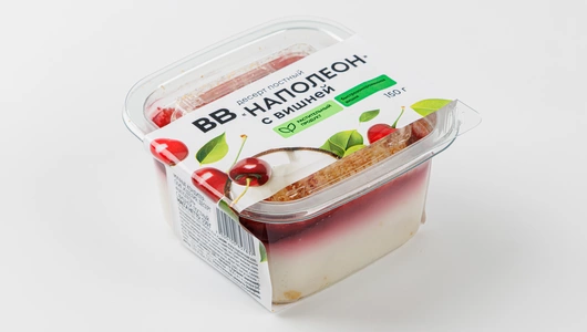 Десерт "Наполеон" с вишней постный