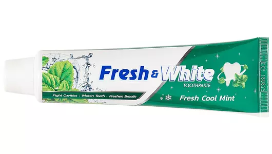 Зубная паста Lion Thailand Fresh & White Прохладная мята для защиты от кариеса 160 г Зубная паста Lion Thailand Fresh & White Прохладная мята для защиты от кариеса 160 г
