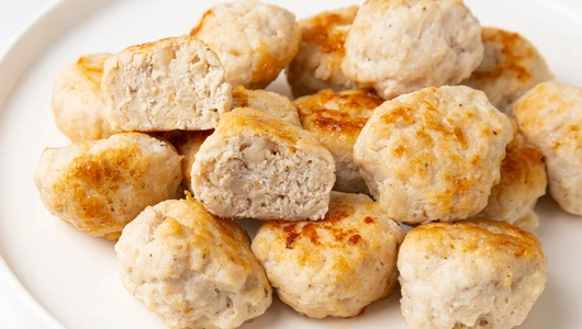 Фрикадельки из мяса цыплят-бройлеров Фрикадельки из мяса цыплят-бройлеров
