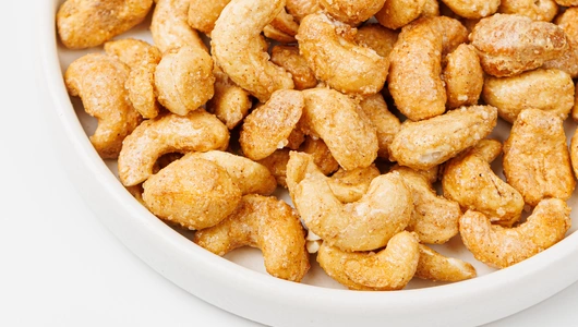 Кешью обжаренный с апельсином и корицей, 80 г