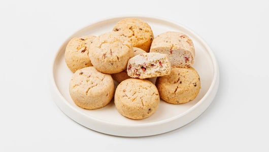 Печенье "Кокосовое" с кусочками малины (без глютена)