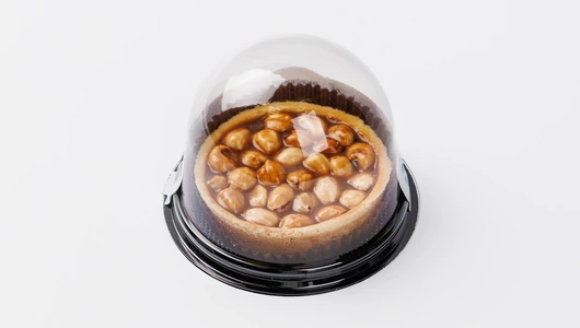 Тарта с фундуком в карамели, кафе