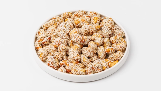 Кешью жареный с медом и кунжутом Кешью жареный с медом и кунжутом