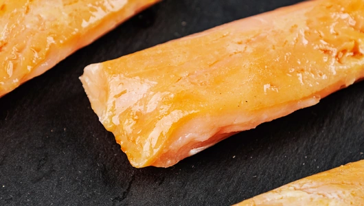 Палочки из форели радужной холодного копчения, 100 г Палочки из форели радужной холодного копчения, 100 г