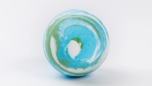 Бомбочка-гейзер для ванны "Планета цветов"