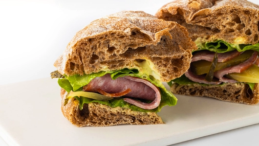 Панини с медово-горчичным соусом и маринованными огурцами, шт СП