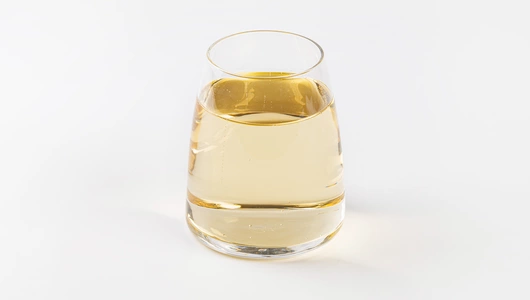 Напиток "Фруктовый сюрприз" с грушей и виноградом газ., 750 мл