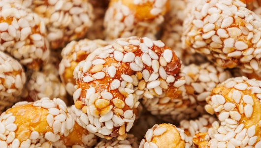 Кешью жареный с медом и кунжутом Кешью жареный с медом и кунжутом