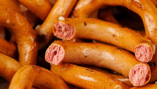 Колечки со свеклой, чесноком и солью