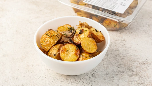 Чтобы приготовить жареную картошку с грибами в мультиварке, нужны: