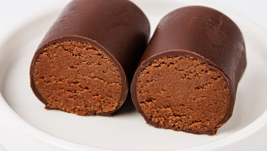 Пирожное "Картошка" в темном шоколаде, 55 г, кафе