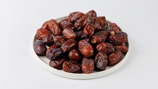 Финики свежие с косточкой