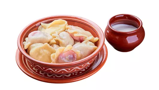 Фирменные вареники с вишней