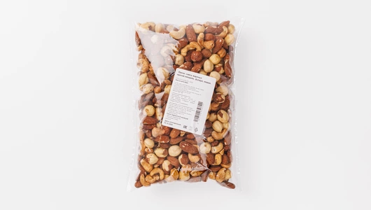 Смесь жареных орехов (миндаль, фундук, кешью), 500 г Смесь жареных орехов (миндаль, фундук, кешью), 500 г