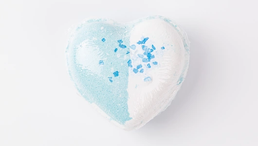 Бомбочка для ванны с пеной "Заветные мечты", аромат инжир и соленая карамель