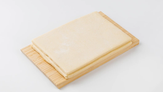 Тесто слоеное дрожжевое на слив. масле зам. 500 г Тесто слоеное дрожжевое на слив. масле зам. 500 г