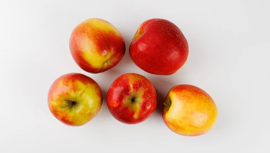 Яблоко красное Азербайджан