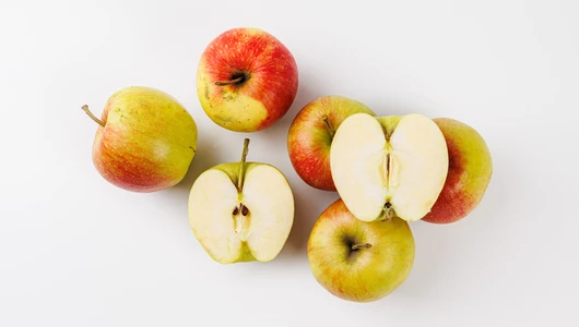 Яблоко Малинка