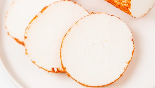 Сыр Бюш из коровьего молока "Чеснок и томат" 130г Сыр Бюш из коровьего молока "Чеснок и томат" 130г