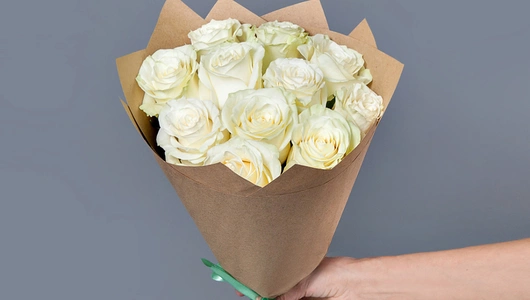 Монобукет 11 Роз Mondial в&nbsp;крафте