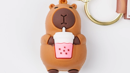 Капибара с рюкзачком, брелок, в ассортименте