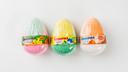 Бомбочка для ванны с резиновой игрушкой внутри (микс ароматов) Бомбочка для ванны с резиновой игрушкой внутри (микс ароматов)