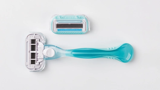 Бритва женская TopBeauty Paris, 1 шт + 2 сменные кассеты