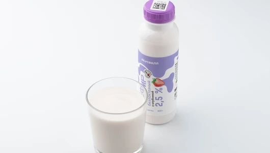 Кефир безлактозный с клубникой без доб. сахара 2,5% Кефир безлактозный с клубникой без доб. сахара 2,5%