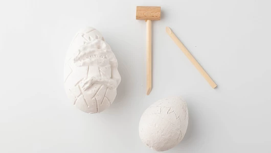 Раскопки "Светящиеся динозавры", 2 яйца