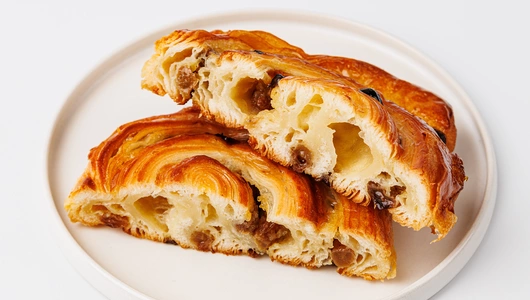 Завиток с изюмом, кафе