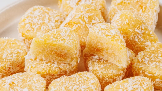 Конфеты кокосовые с кусочками манго