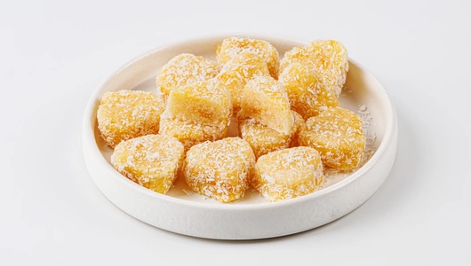 Конфеты кокосовые с кусочками манго