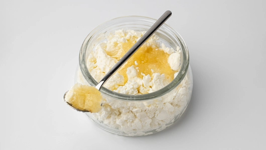 Творог рассыпчатый "Груша" 4% Творог рассыпчатый "Груша" 4%