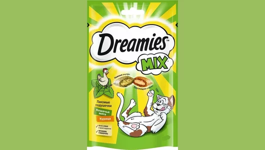 DREAMIES 140гр Лакомство для кошек лакомые подушечки Микс с Курицей и мятой