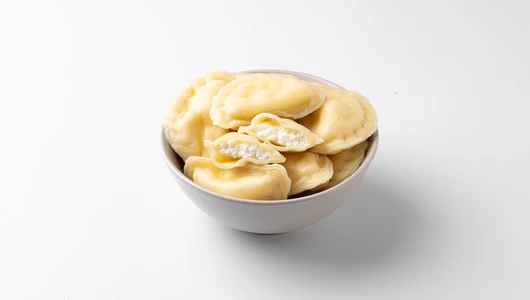 Вареники с соленым творогом Вареники с соленым творогом