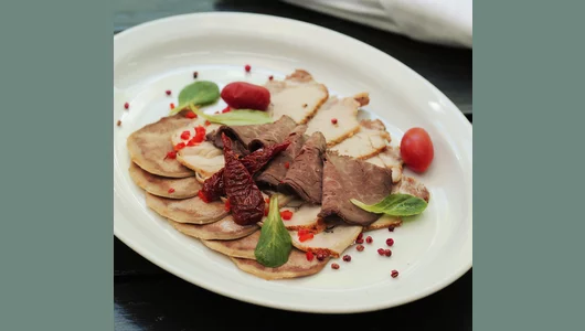 Мясная тарелка