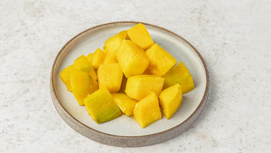 Манго кубики, Фрешбар