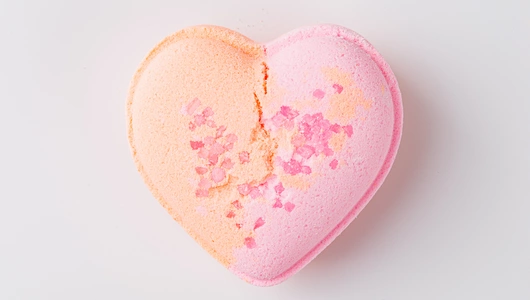 Бомбочка для ванны с пеной "Заветные мечты", аромат инжир и соленая карамель