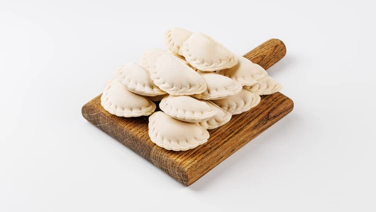 Вареники с картофелем и сыром Сулугуни, 800 г Вареники с картофелем и сыром Сулугуни, 800 г