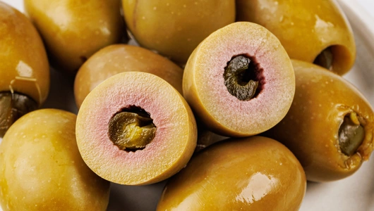 Оливки зеленые фаршированные перцем халапеньо, 120 г Оливки зеленые фаршированные перцем халапеньо, 120 г