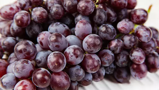 Виноград Кримсон без косточки