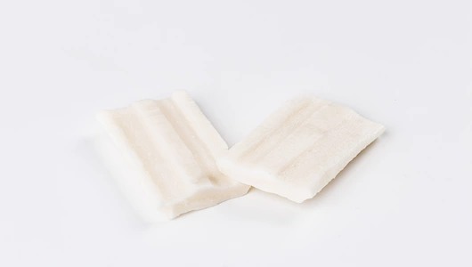 Конфета жевательная с ароматом клубники