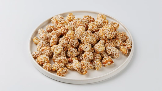 Арахис жареный с медом и кунжутом Арахис жареный с медом и кунжутом