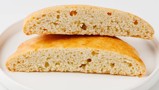 Коржик молочный